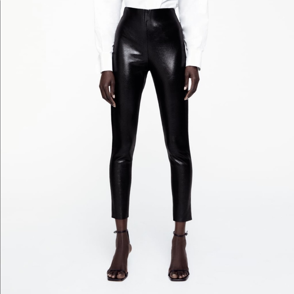 Zara Textured Legging